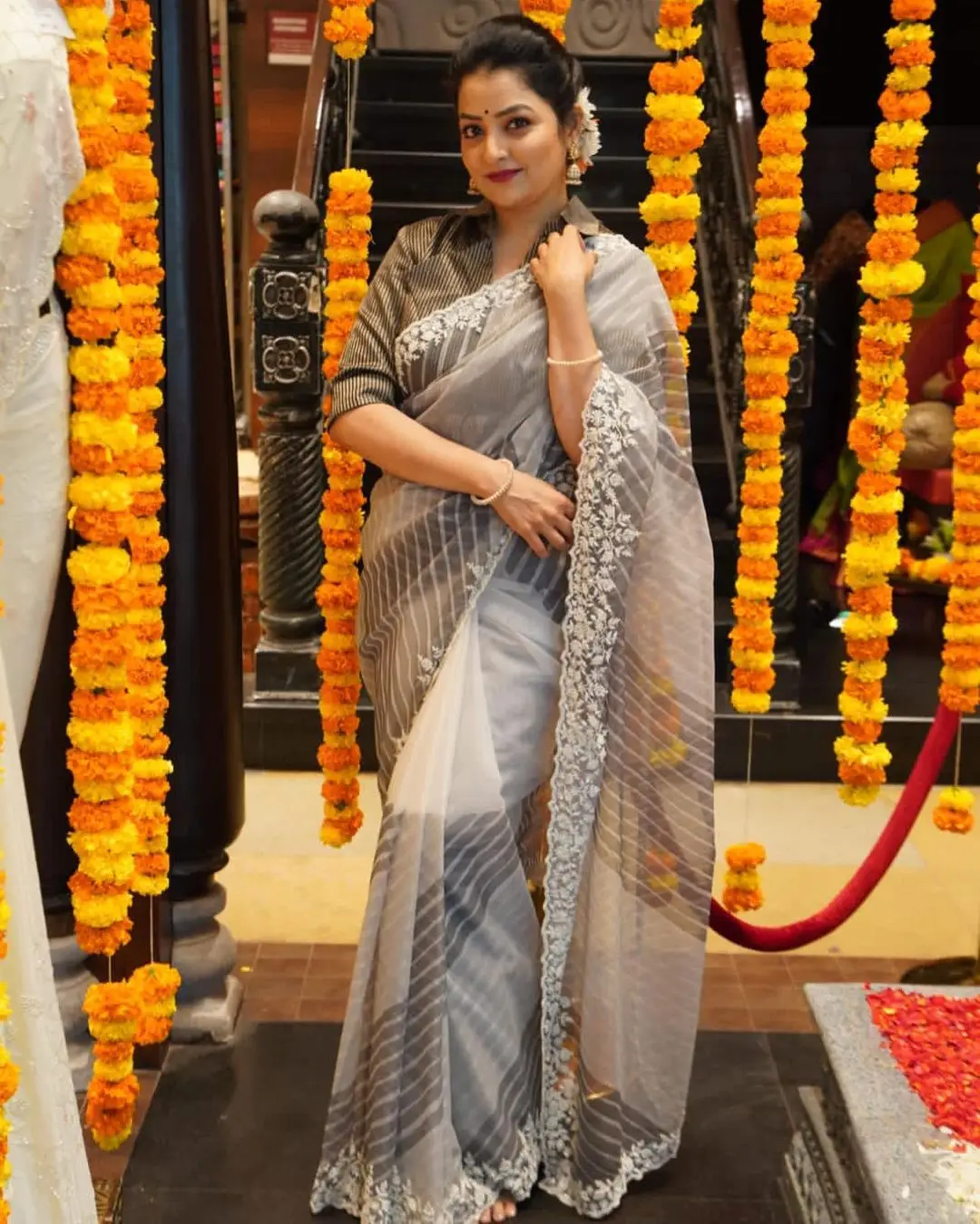 ETV Abhiruchi Madhuri Kandavalli In White Saree Green Blouse